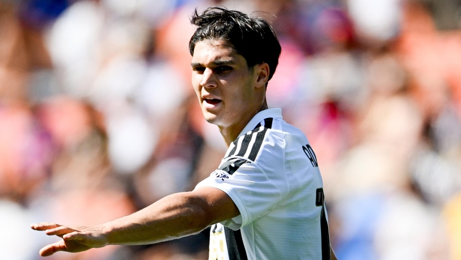  Vasilije Adzic of Juventus during the pre-season friendly match between FC Basel 1893 and Juventus at St. Jakob Stadium on July 18, 2026 in Basel, Switzerland. (Photo by Daniele Badolato - Juventus FC/Getty Images)