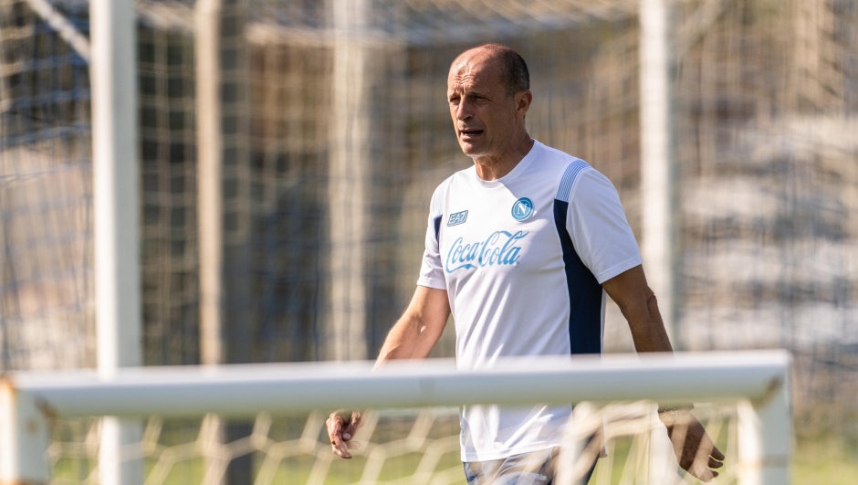  Massimiliano Allegri head coach of SSC Napoli during a training session at the SSC Napoli Training Center on August 17, 2026 in Castel Volturno, Italy. (Photo by SSC NAPOLI/SSC NAPOLI via Getty Images)