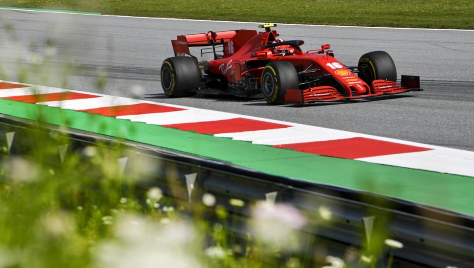 La Ferrari di Charles Leclerc in azione al Montmelò nell’ultimo GP di Spagna. Ansa