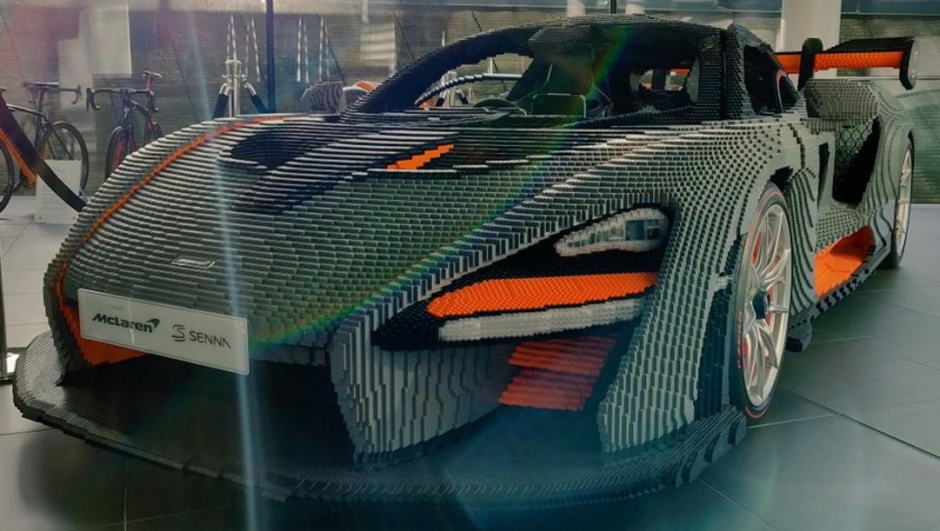 La McLaren Senna realizzata con i mattoncini Lego