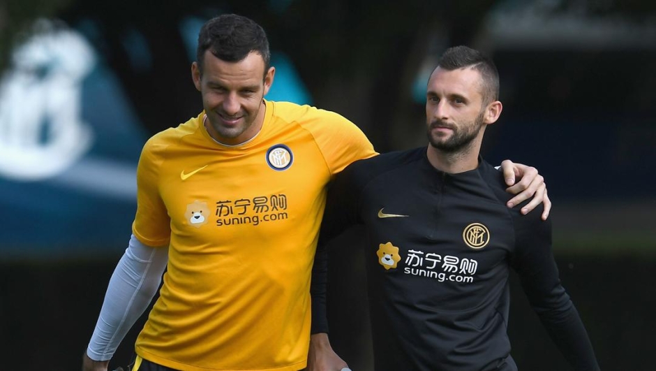 Da sinistra, Samir Handanovic, 35 anni, e Marcelo Brozovic, 27, portiere e centrocampista dell'Inter. Getty