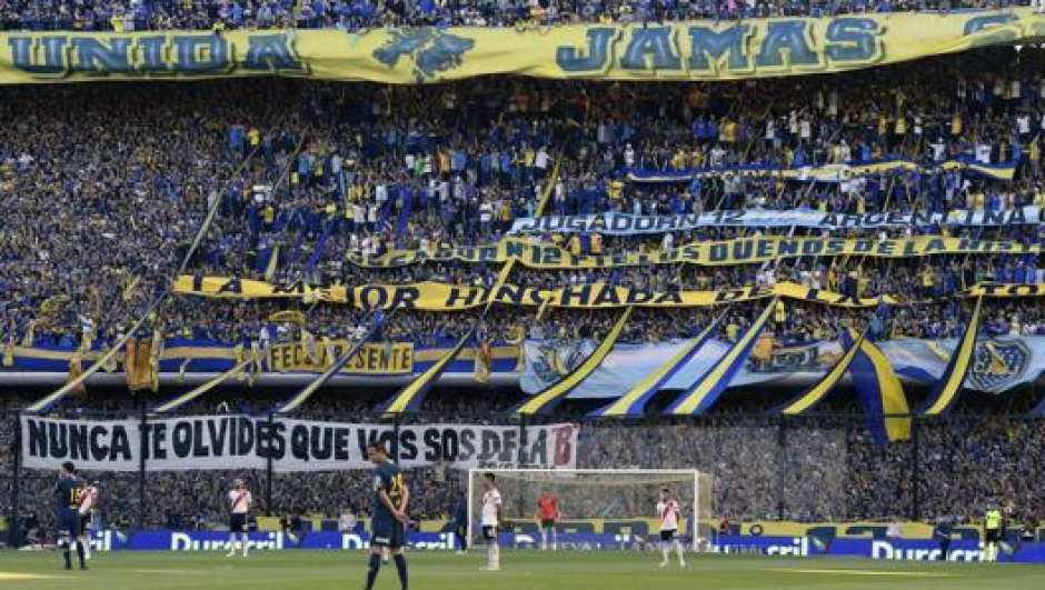 Tifosi del Boca alla mitica Bombonera. Afp
