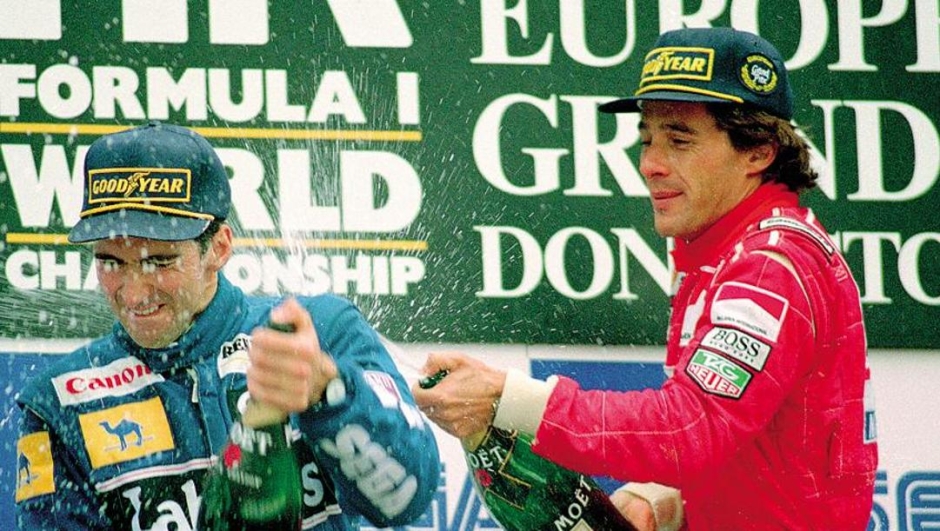Ayrton Senna sul podio con Damon Hill nel Gp d’Europa 1993