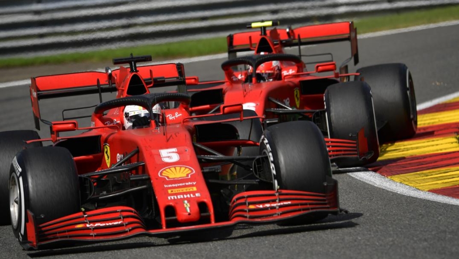 Vettel e Leclerc nelle retrovie a Spa. Ap