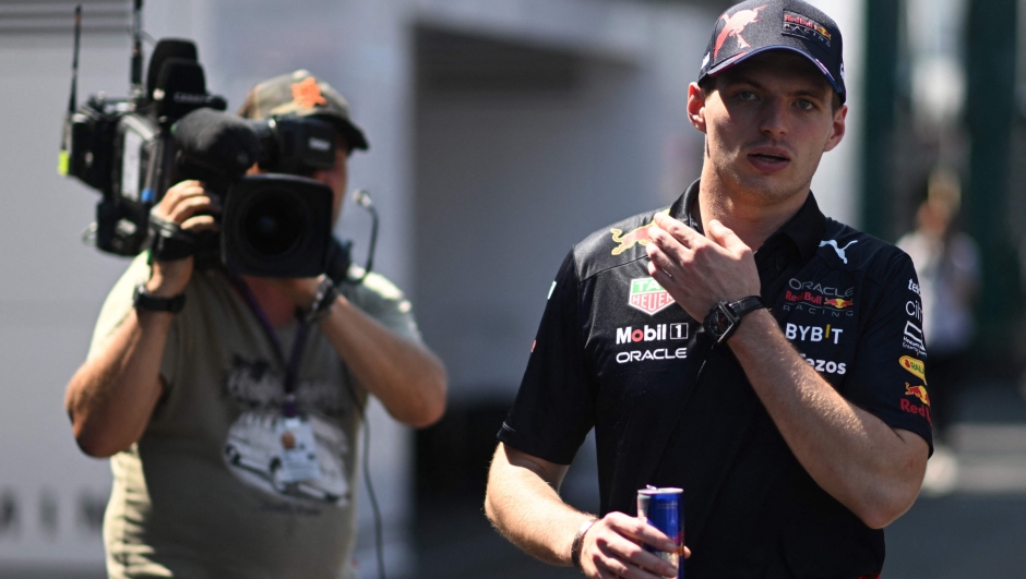 Red Bull's Dutch driver Max Verstappen arrives for a press conference on the eve of the start of the Formula One French Grand Prix 2022, on the Circuit Paul Ricard in Le Castellet, southern France, on July 21, 2022. - The French Formula 1 Grand Prix will play an important card for its future from July 22 to July 24 on the Castellet circuit, with an unprecedented mobility plan for the 200,000 spectators expected. (Photo by Christophe SIMON / AFP)