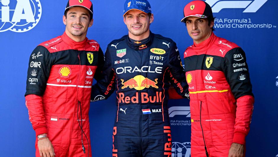 Da sinistra Leclerc, Verstappen e Sainz. AFP