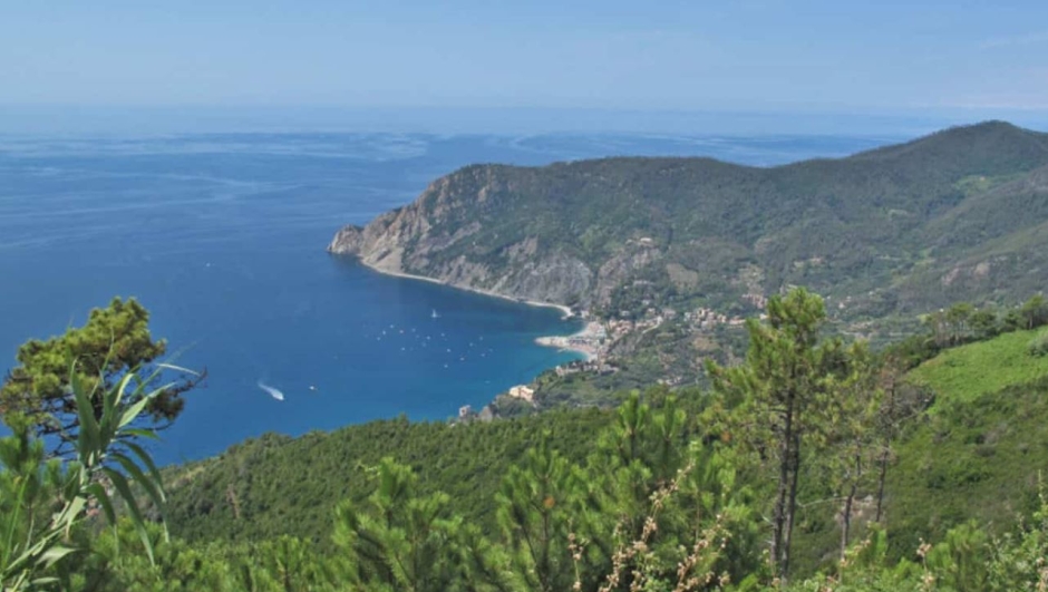 Uno scorcio delle Cinque Terre in Liguria (foto Strade zitte)