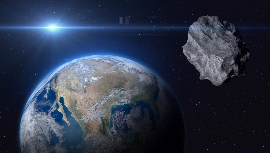 Un asteroide sfiora la terra