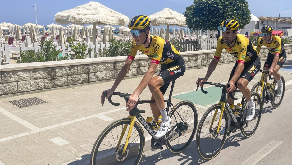 Giro d'Italia 2022 - 105th Edition - 2nd Rest Day - Montesilvano - 16/05/2022 - Tom Dumoulin (NED - Team Jumbo - Visma) - photo Roberto Bettini/SprintCyclingAgency©2022