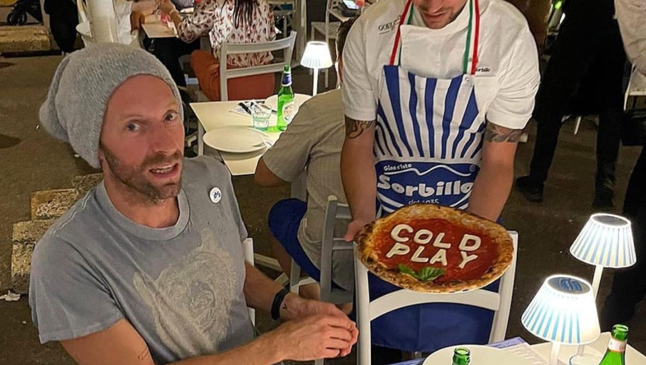 Coldplay a Napoli: prima la cena da Sorbillo poi la passeggiata sul lungomare