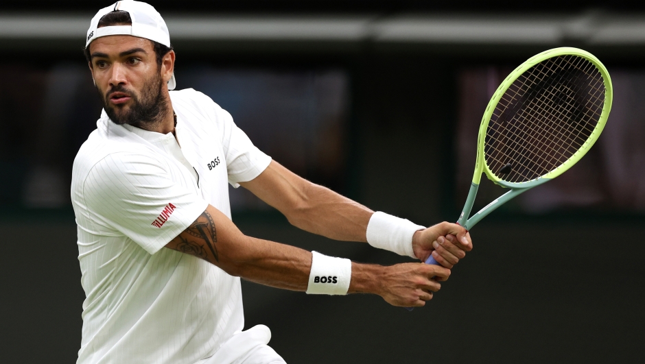 LONDON, ENGLAND - JULY 08: Matteo Berrettini of Italy plays a backhand against Alexander Zverev of Germany in the Men's Singles third round match during day six of The Championships Wimbledon 2023 at All England Lawn Tennis and Croquet Club on July 08, 2023 in London, England. (Photo by Patrick Smith/Getty Images)