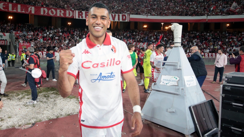 Foto Donato Fasano/LaPresse 02 Giugno 2023 Bari, Italia - sport, calcio - Bari vs Sudtirol  - Campionato di calcio Serie BKT 2022/2023 - Stadio San Nicola. Nella foto: Cheddira 

June 02 , 2023 Bari, Italy - sport, soccer - Bari vs Sudtirol  - Italian Football Championship League BKT 2022/2023 - San Nicola stadium. In the pic: Cheddira