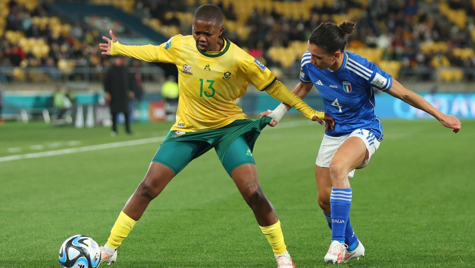 WELLINGTON, NEW ZEALAND - AUGUST 02: Bambanani Mbane of South Africa controls the ball against Lucia Di Guglielmo of Italy during the FIFA Women's World Cup Australia & New Zealand 2023 Group G match between South Africa and Italy at Wellington Regional Stadium on August 02, 2023 in Wellington, New Zealand. (Photo by Catherine Ivill/Getty Images)