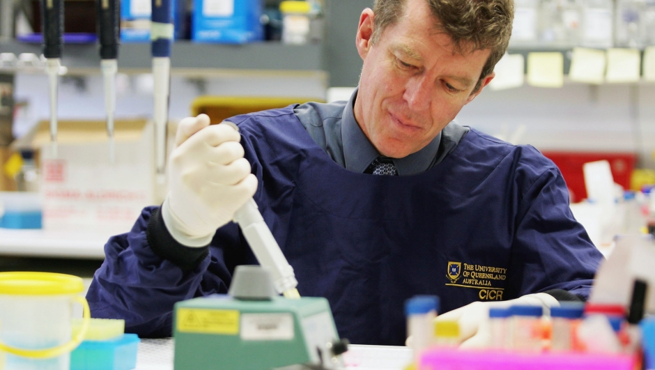 BRISBANE, QSL - AUGUST 12:  Professor Ian Frazer is pictured at work in a bio medical laboratory at the PA Hospital in Brisbane, Australia on August 12, 2005. Professor Frazer has developed a vaccine to prevent cervical cancer which in clinical trials showed the vaccine to be 95 to 100 per cent effective. The vaccine is expected to be commercially available in 2006. Cervical cancer is one of the few human cancers that is known to be directly caused by a viral infection, with more than 500,000 cases being diagnosed annually killing an estimated 275,000 women around the world every year.  (Photo by Jonathan Wood/Getty Images) *** Local Caption *** Ian Frazer