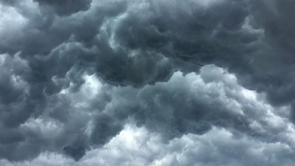 Meteo, nel weekend in arrivo temporali con nubifragi e grandine: le previsioni