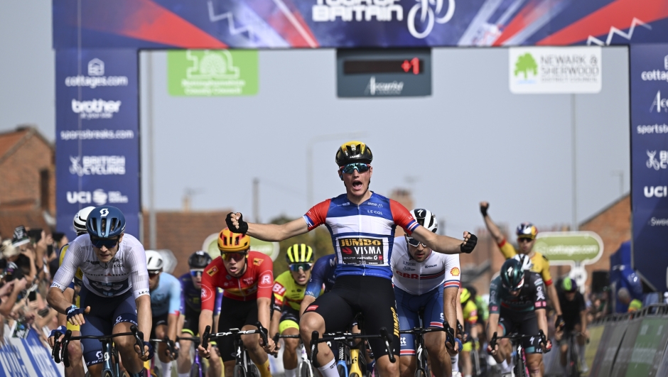 Tour of Britain 2023 - 19th Edition - 4th stage - Sherwood Forest Newark-on-Trent 166,6 km - 06/09/2023 - Olav Kooij (NED - Jumbo - Visma) - Bora - hansgrohe - photo Peter Goding/SprintCyclingAgency©2023