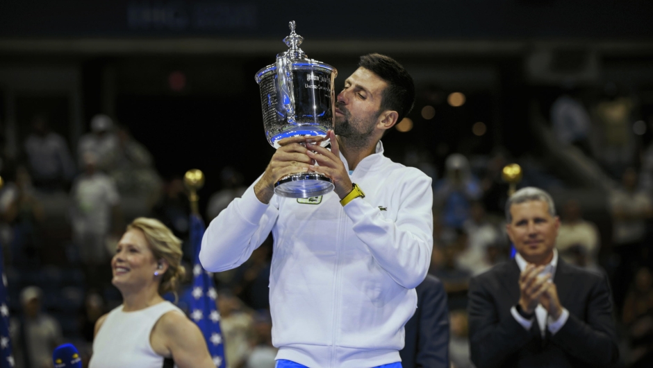 epa10853857 Novak Djokovic of Serbia celebrates with his trophy after he won against Daniil Medvedev of Russia in their Men's Final match at the US Open Tennis Championships at the Flushing Meadows, New York, USA, 10 September 2023. The US Open runs from 28 August through 10 September.  EPA/CJ GUNTHER