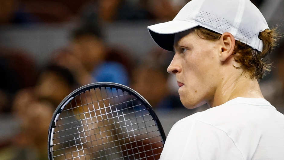 epa10897371 Jannik Sinner of Italy reacts during his semi-final match against Carlos Alcaraz of Spain in the China Open tennis tournament in Beijing, China, 03 October 2023.  EPA/MARK R. CRISTINO