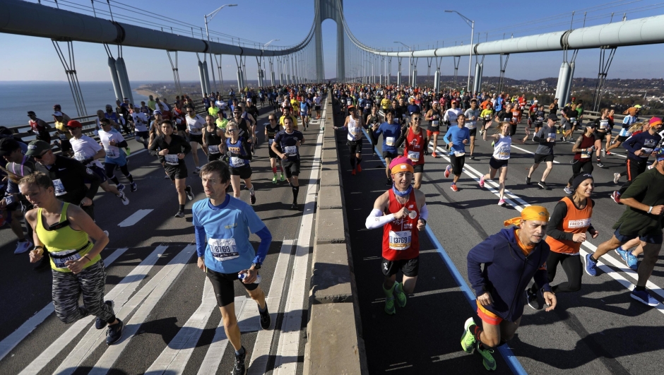 epa07969913 Thousands of runners cross the Verrazzano-Narrows Bridge during the 2019 TCS New York City Marathon in New York, New York, USA, 03 November 2019. in New York, USA, 03 November 2019.  EPA/PETER FOLEY