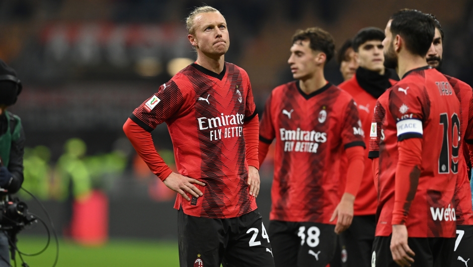 MILAN, ITALY - JANUARY 10:  Simon Kjaer of AC Milan reacts at the end of the Coppa Italia match between AC Milan and Atalanta BC at Stadio Giuseppe Meazza on January 10, 2024 in Milan, Italy. (Photo by Claudio Villa/AC Milan via Getty Images)