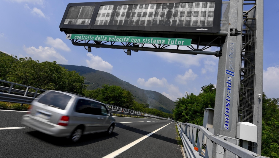 Tutor: le domande e le risposte per conoscere tutto sul controllo della velocità in Italia