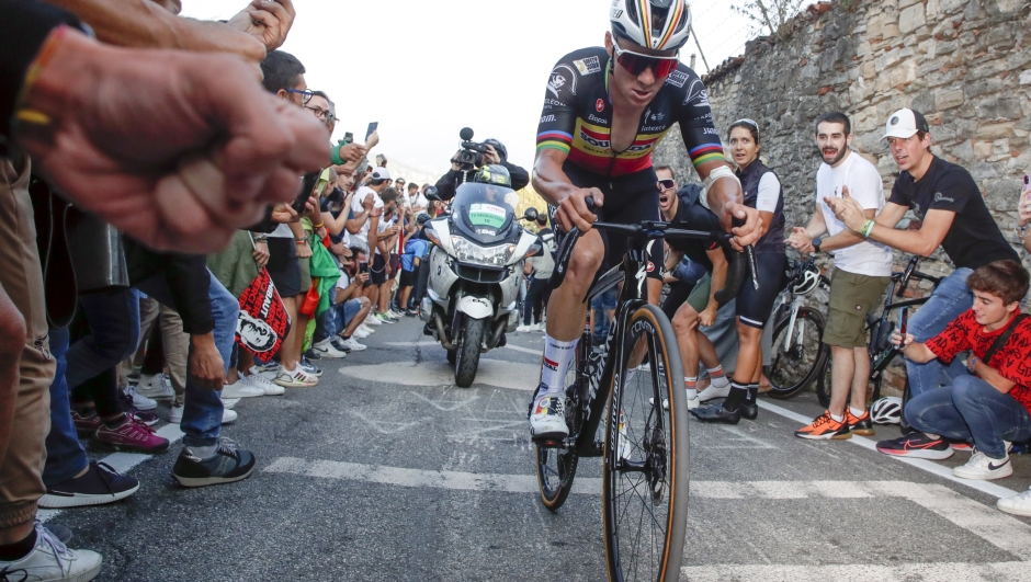 Il Lombardia 2023 - 117th Edition - Como - Bergamo 238 km - 07/10/2023 - Remco Evenepoel (BEL - Soudal - Quick Step) - photo Roberto Bettini/SprintCyclingAgency©2023