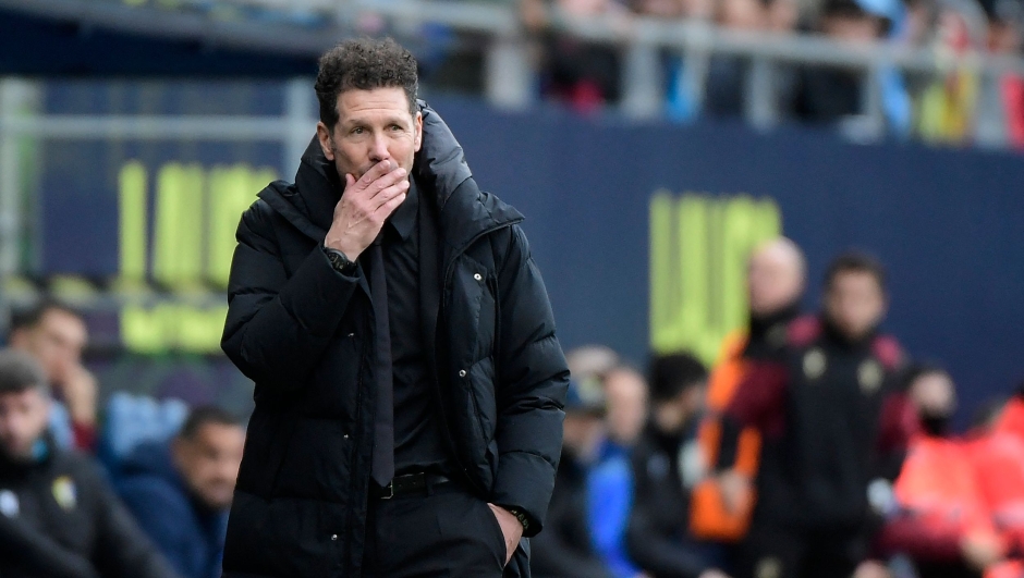 Atletico Madrid's Argentinian coach Diego Simeone reacts during the Spanish league football match between Cadiz CF and Club Atletico Madrid at the Nuevo Mirandilla stadium in Cadiz on March 9, 2024. (Photo by CRISTINA QUICLER / AFP)