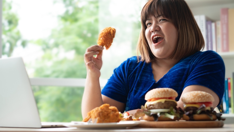 L'indicazione delle calorie accanto ai cibi riduce l'obesità