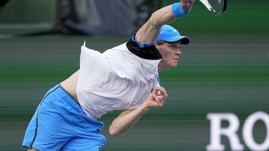 Jannik Sinner, of Italy, serves to Carlos Alcaraz, of Spain, during a semifinal match at the BNP Paribas Open tennis tournament, Saturday, March 16, 2024, in Indian Wells, Calif. (AP Photo/Mark J. Terrill)