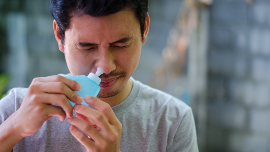 Lavaggi nasali: ecco quando possono essere pericolosi