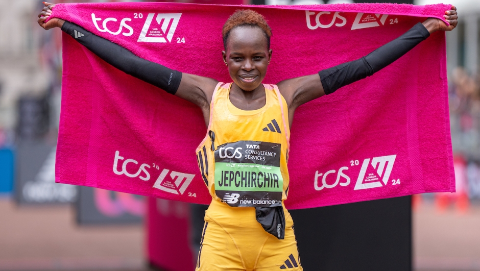 Peres Jepchirchir (ETH) poses for a photo on The Mall after winning the Elite Women’s Race during The TCS London Marathon on Sunday 21st April 2024.


Photo: Bob Martin for London Marathon Events

For further information: media@londonmarathonevents.co.uk