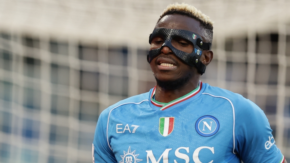Napoli?s Victor Osimhen looks dejected  during the Serie A soccer match between Napoli and Lecce at the Diego Armando Maradona Stadium in Naples, southern Italy - Sunday, May 26 , 2024. Sport - Soccer .  (Photo by Alessandro Garofalo/Lapresse)