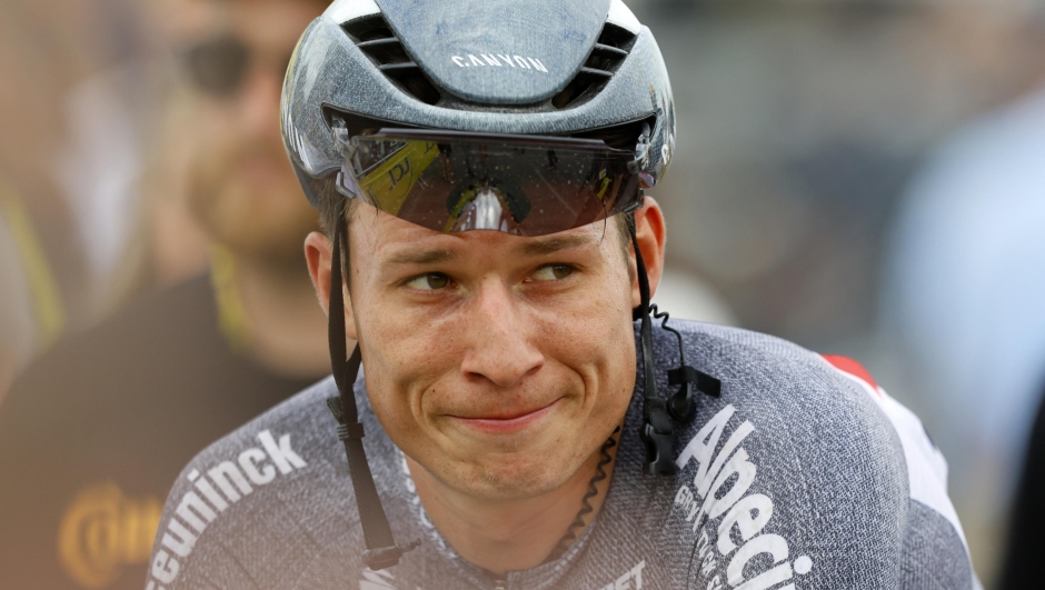 epa11468416 Belgian rider Jasper Philipsen of Alpecin - Deceuninck reacts after winning the tenth stage of the 2024 Tour de France cycling race over 187km from Orleans to Saint-Amand-Montrond, France, 09 July 2024.  EPA/KIM LUDBROOK