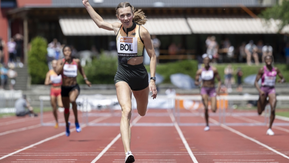 epa11477248 Femke Bol of Netherlands crosses the finish line in the 400 metres hurdles Women during the 44th edition of Resisprint International, at the Stade de la Charriere, in La Chaux-de-Fonds, Switzerland, 14 July 2024.  EPA/ANTHONY ANEX