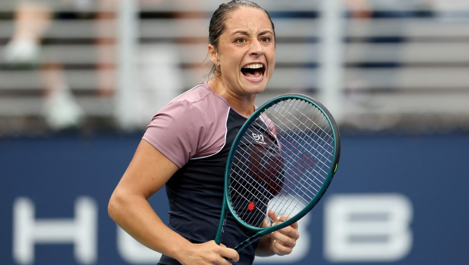 NEW YORK, NEW YORK - AUGUST 29: Elisabetta Cocciaretto of Italy reacts after a point against Anastasia Pavlyuchenkova of Russia during their Women's Singles Second Round match on Day Four of the 2024 US Open at USTA Billie Jean King National Tennis Center on August 29, 2024 in the Flushing neighborhood of the Queens borough of New York City.   Luke Hales/Getty Images/AFP (Photo by Luke Hales / GETTY IMAGES NORTH AMERICA / Getty Images via AFP)