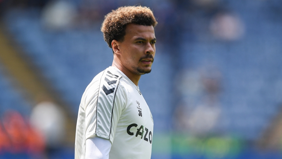 Dele Alli of Everton warms up ahead of kick-off during the Premier League match between Leicester City and Everton at the King Power Stadium, Leicester on Sunday 8th May 2022. (Photo by Jon Hobley/MI News/NurPhoto) (Photo by MI News / NurPhoto / NurPhoto via AFP)