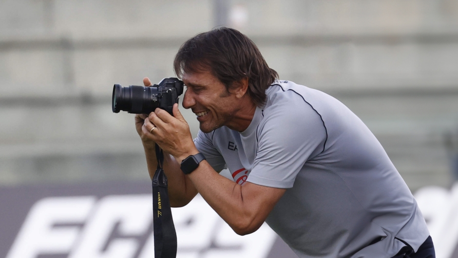 Antonio Conte, coach of Napoli, is taking pictures during day 9 of the preseason training camp of SSC Napoli at Stadio Patini in Castel di Sangro, Italy, on August 2, 2024 (Photo by Ciro De Luca/NurPhoto via Getty Images).