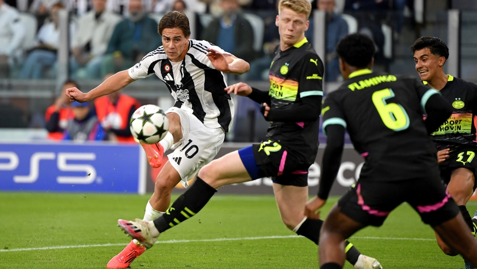 TURIN, ITALY - SEPTEMBER 17: Kenan Yildiz of Juventus scores his team's first goal during the UEFA Champions League 2024/25 League Phase MD1 match between Juventus and PSV Eindhoven at Juventus Stadium on September 17, 2024 in Turin, Italy. (Photo by Filippo Alfero - Juventus FC/Juventus FC via Getty Images)