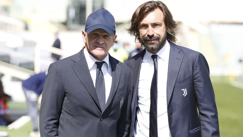 FLORENCE, ITALY - APRIL 25: Giuseppe Iachini manager of ACF Forentina and Andrea Pirlo manager of Juventus (R) during the Serie A match between ACF Fiorentina and Juventus at Stadio Artemio Franchi on April 25, 2021 in Florence, Italy. Sporting stadiums around Italy remain under strict restrictions due to the Coronavirus Pandemic as Government social distancing laws prohibit fans inside venues resulting in games being played behind closed doors.  (Photo by Gabriele Maltinti/Getty Images)