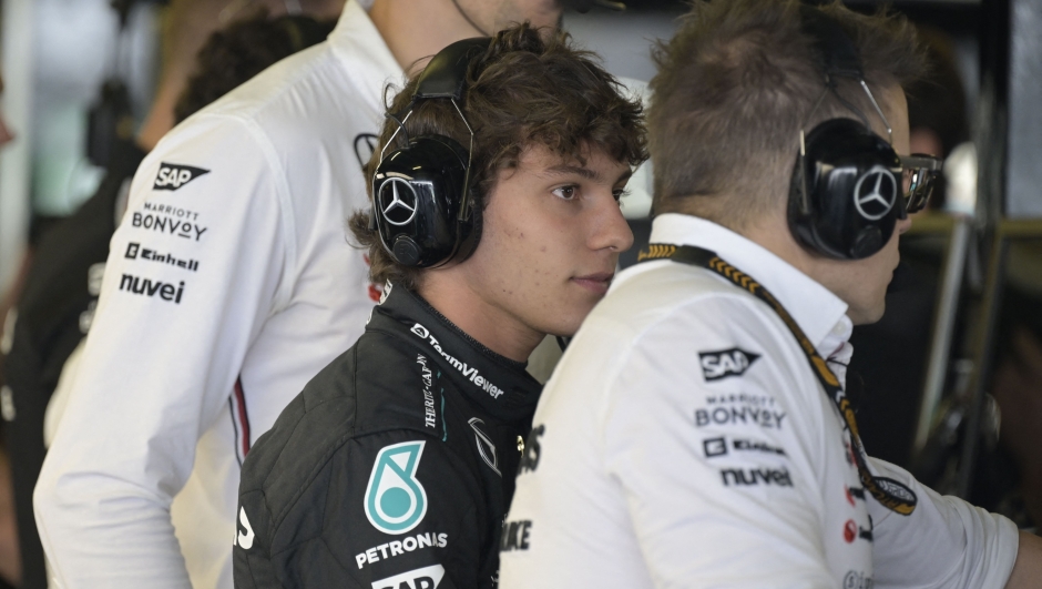 Mercedes' Italian driver Andrea Kimi Antonelli waits at his garage during the practice session 1 of the Formula One Mexico City Grand Prix at the Hermanos Rodriguez racetrack, in Mexico City on October 25, 2024. (Photo by Alfredo ESTRELLA / AFP)