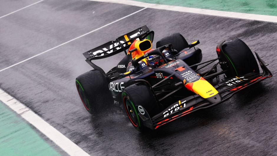 SAO PAULO, BRAZIL - NOVEMBER 03: Max Verstappen of the Netherlands driving the (1) Oracle Red Bull Racing RB20 in the Pitlane during qualifying ahead of the F1 Grand Prix of Brazil at Autodromo Jose Carlos Pace on November 03, 2024 in Sao Paulo, Brazil. (Photo by Mark Thompson/Getty Images)