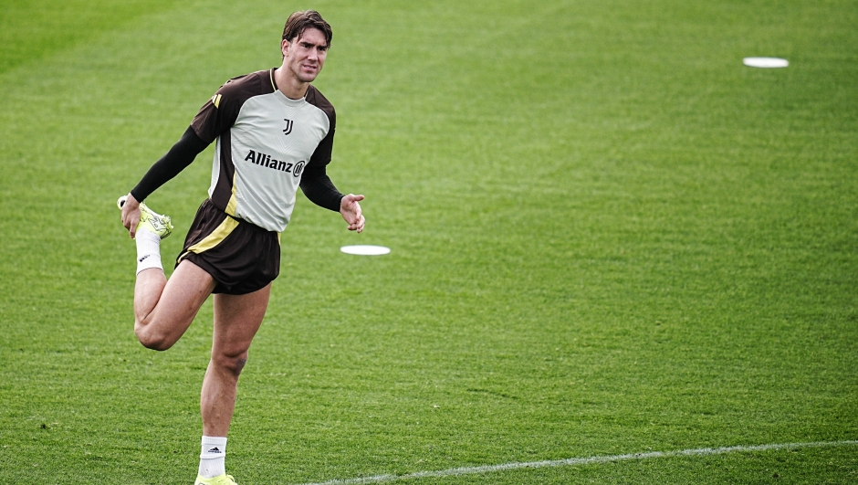 Juventus' Dusan Vlahovic  during training session at JTC Continassa in Turin on the eve of their League Phase, Matchday 3 of UEFA Champions League football match against VfB Stuttgart - Tuesday, October 21, 2024. Sport - Soccer . (Photo by Marco Alpozzi/Lapresse)