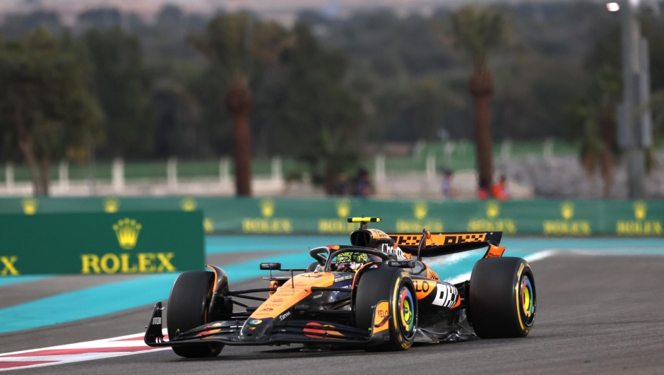 epa11764750 McLaren driver Lando Norris of Britain competes during the Formula One Abu Dhabi Grand Prix, at the Yas Marina Circuit racetrack in Abu Dhabi, United Arab Emirates, 08 December 2024.  EPA/ALI HAIDER