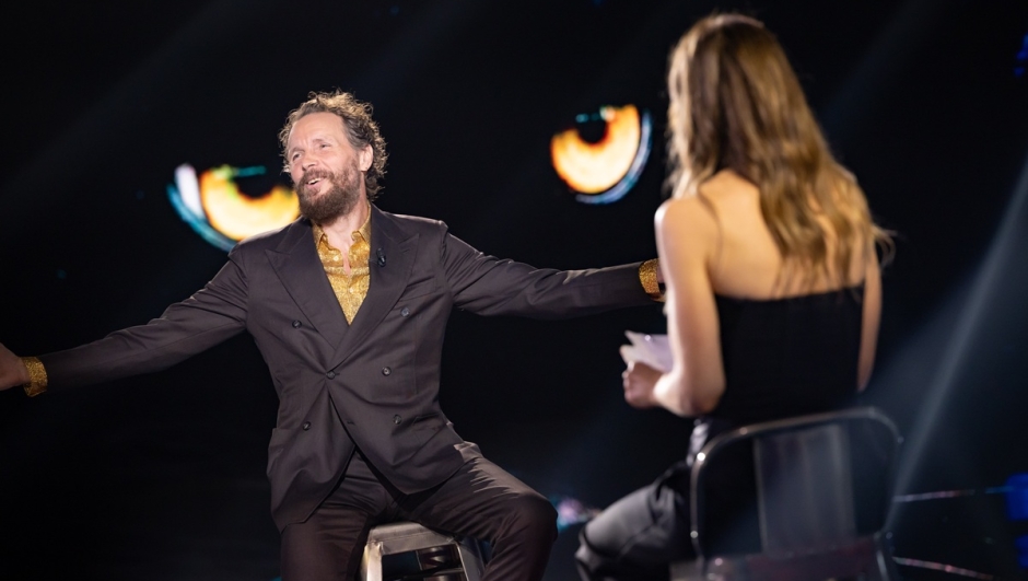 Jovanotti a Belve, flirt Valeria Marini