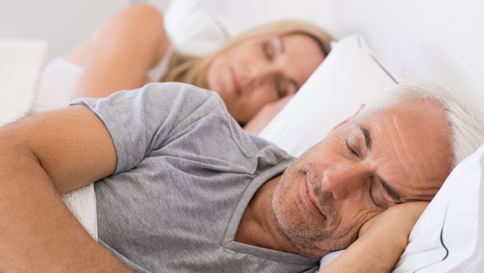 Over 50 e sonno consigli per dormire meglio