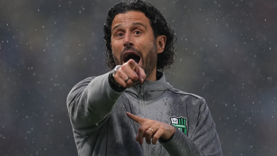 Sassuolo's head coach Fabio Grosso during the Serie BKT soccer match between Frosinone and Sassuolo at the Frosinone Benito Stirpe stadium, Italy - Saturday, December 14, 2024 - Sport  Soccer ( Photo by Alfredo Falcone/LaPresse )