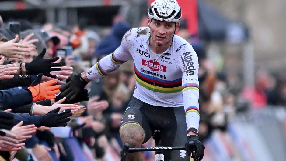 UCI Cyclocross World Cup 2024-2025 - Cyclocross Men - Gavere - 26/12/2024 - Mathieu Van Der Poel (NED - Alpecin - Deceuninck) - photo Billy Ceusters/PN/SprintCyclingAgency©2024