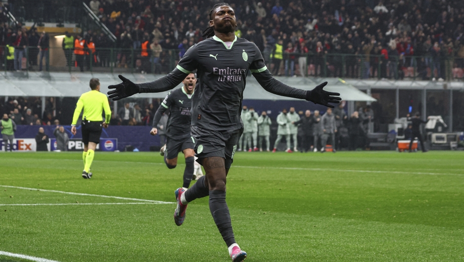 MILAN, ITALY - JANUARY 22: Rafael Leao of AC Milan celebrates after scoring the opening goal during the UEFA Champions League 2024/25 League Phase MD7 match between AC Milan and Girona FC at Stadio San Siro on January 22, 2025 in Milan, Italy. (Photo by Giuseppe Cottini/AC Milan via Getty Images)