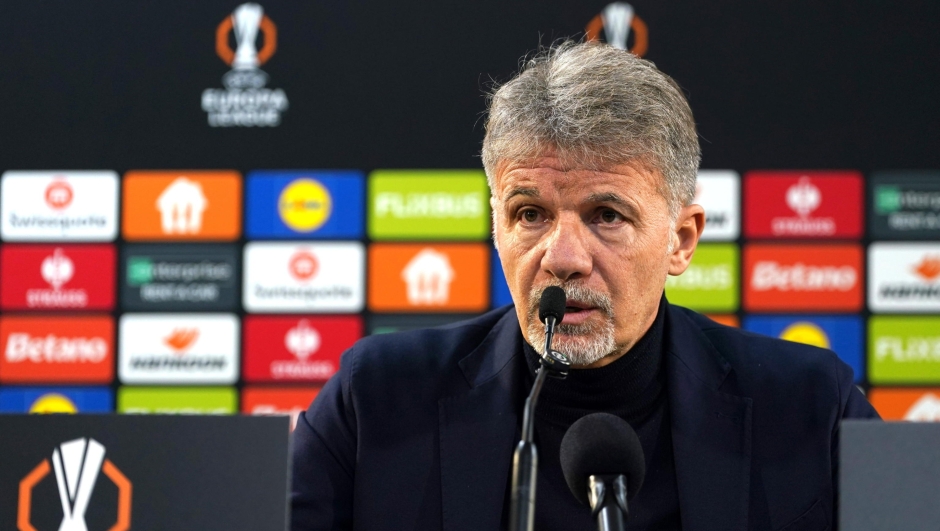 epa11861155 Lazio's head coach Marco Baroni attends a press conference in Braga, Portugal, 29 January 2025. Lazio will play against Sporting Braga in a UEFA Europa League match on 30 January.  EPA/HUGO DELGADO