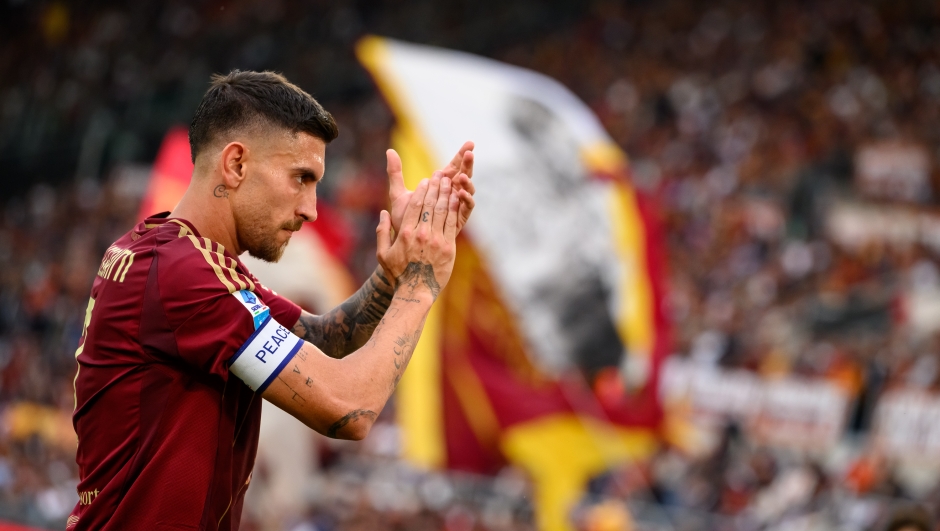 Lorenzo Pellegrini of AS Roma during the Serie A match between AS Roma and Fiorentina at Stadio Olimpico on May 04, 2025 in Rome, Italy. (Photo by Fabio Rossi/AS Roma via Getty Images)